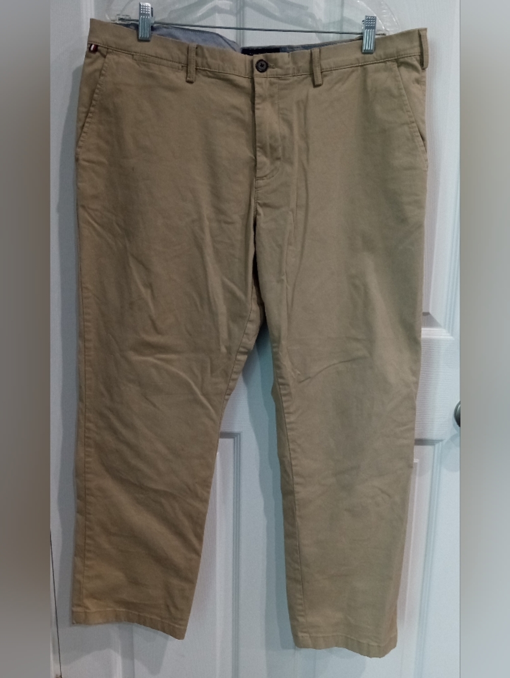 Tommy Hilfiger Men's Tan Chinos